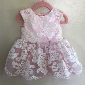 Girls pretty pink dress